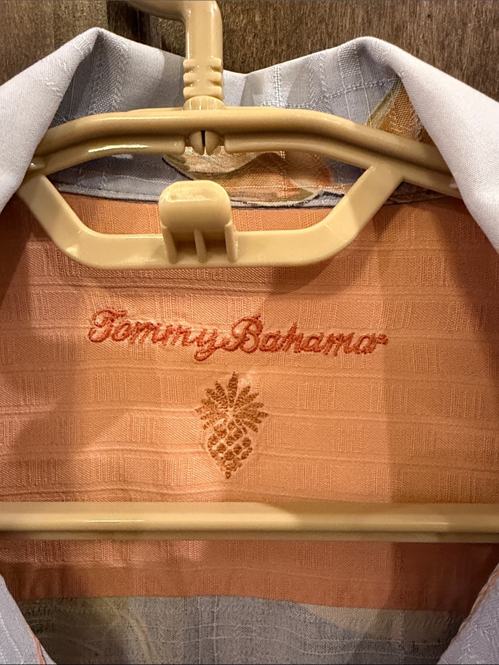 Tommy Bahama - Picture 3 of 10